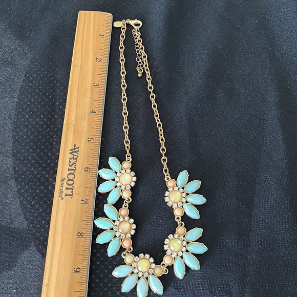 Charming Charlie statement necklace in a turquoise blue - Picture 9 of 9